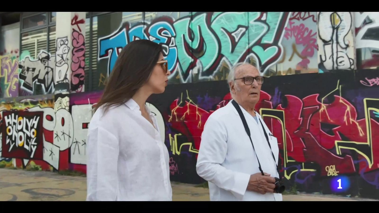 Carlos Saura estrena su nuevo documental: 'Las paredes hablan'