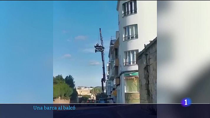 Informatiu Balear - Una barca al balcó
