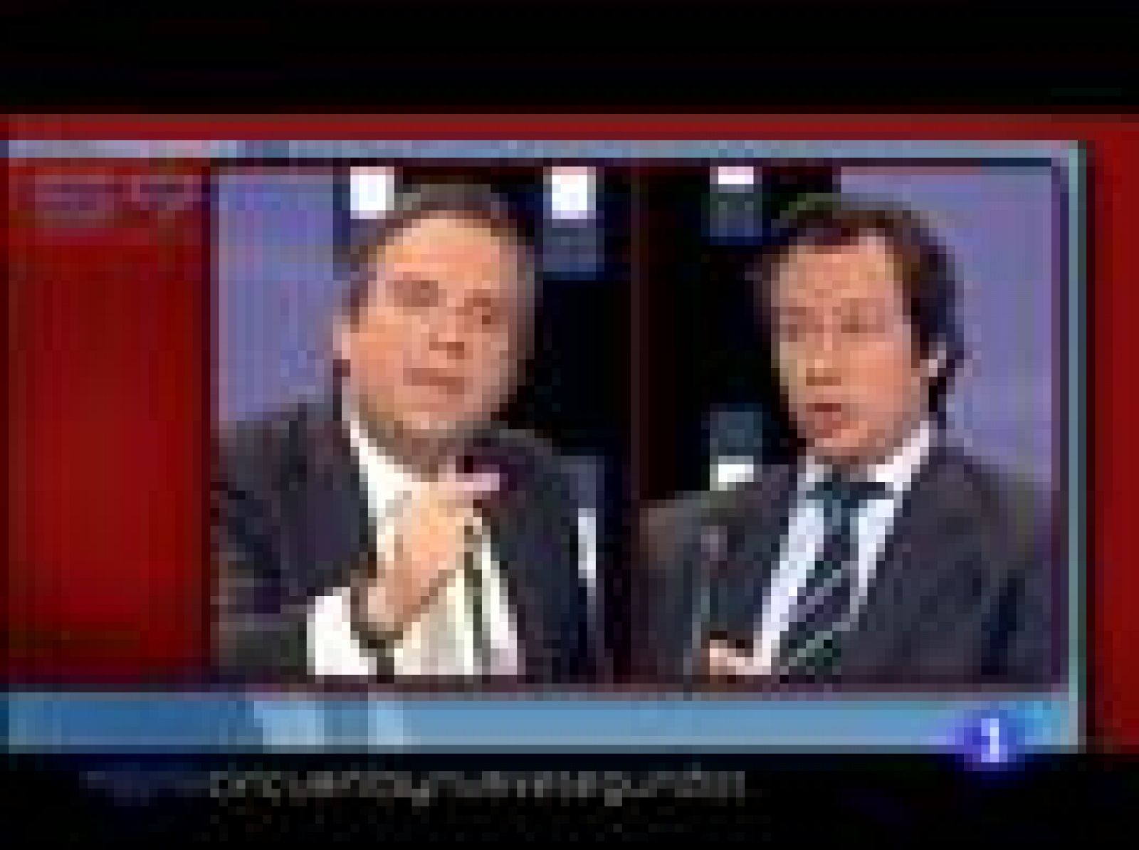 Antonio Miguel Carmona (PSOE) y Carlos Floriano (PP)  debaten intensamente sobre la ubicación del nuevo almacén de residuos nucleares