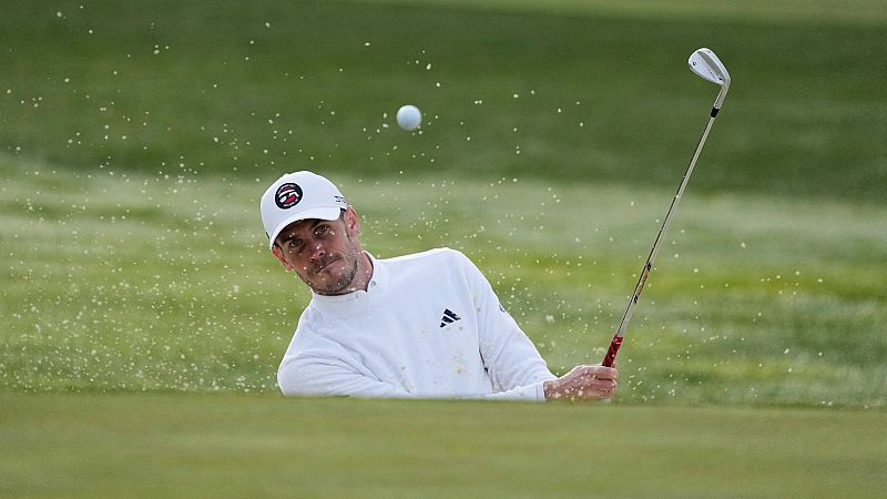 Bale admite estar nervioso al jugar un torneo de golf amateur - ver vídeo