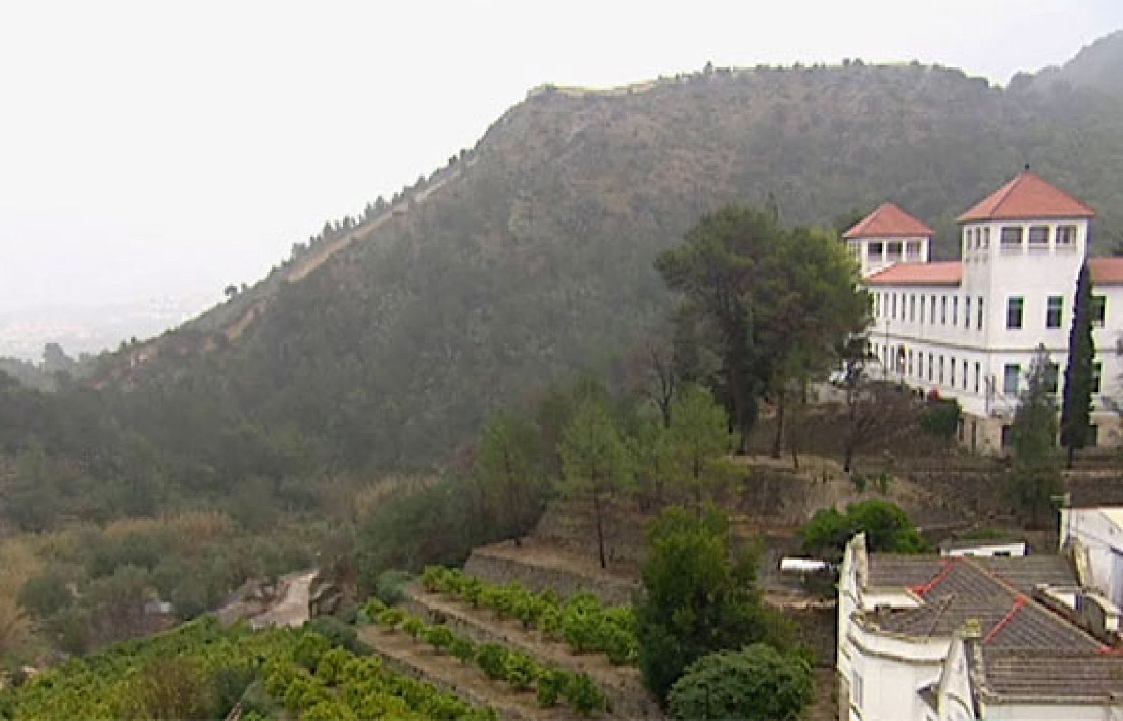 Viven 52 personas que se contagiaron antes de que hubiera tratamiento. Todos están curados, aunque sienten que el estigma que en su día les impusieron se mantiene.