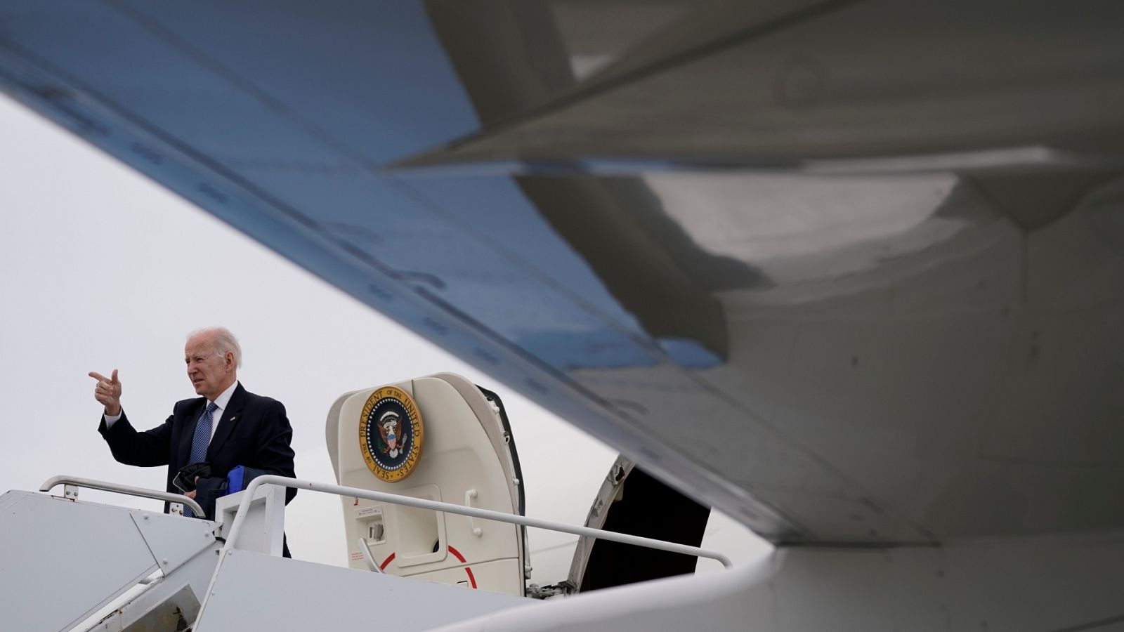 Telediario matinal en cuatro minutos - 05/02/2023