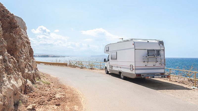 Vivir en caravanas por no poder pagar el alquiler: en Baleares no paran de subir los precios - Ver ahora