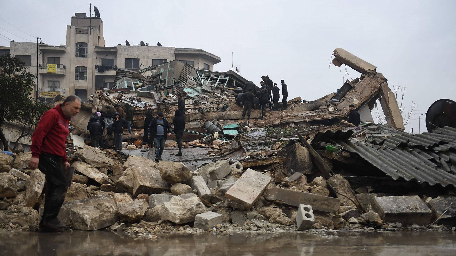 Juan Vicente Cantavella, geólogo: "Turquía es una zona donde se esperan terremotos" - Informativo 24h | Ver
