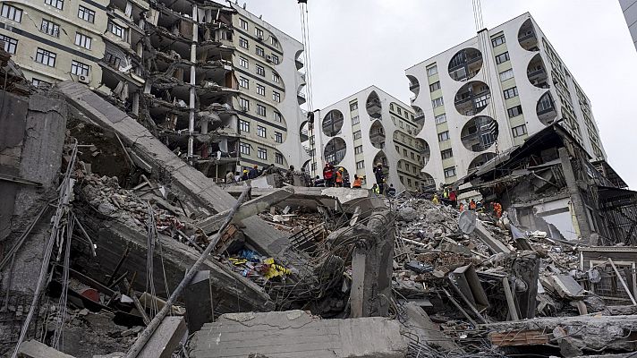 Españoles afectados por el terremoto