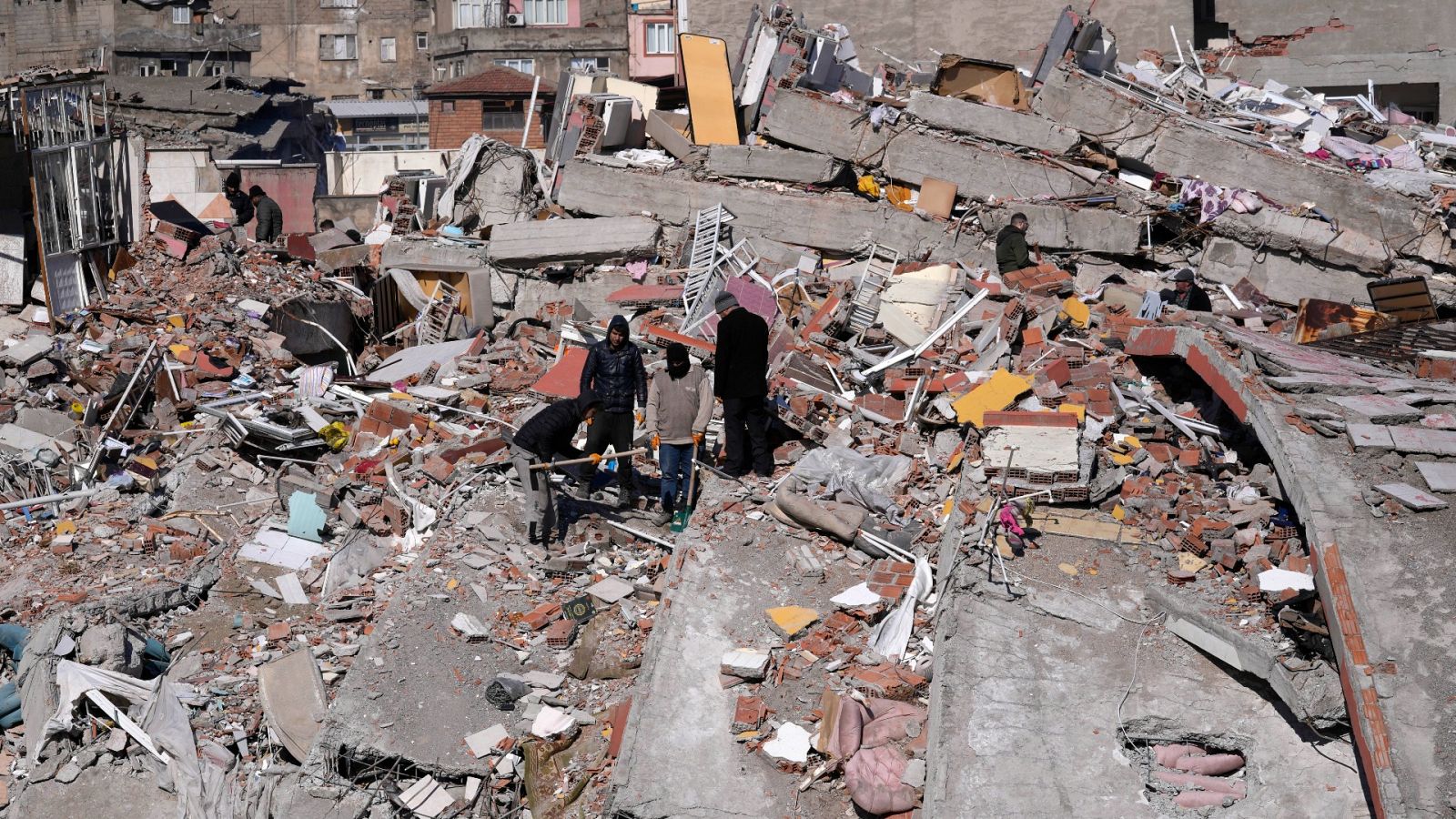 Milagros entre los escombros del terremoto
