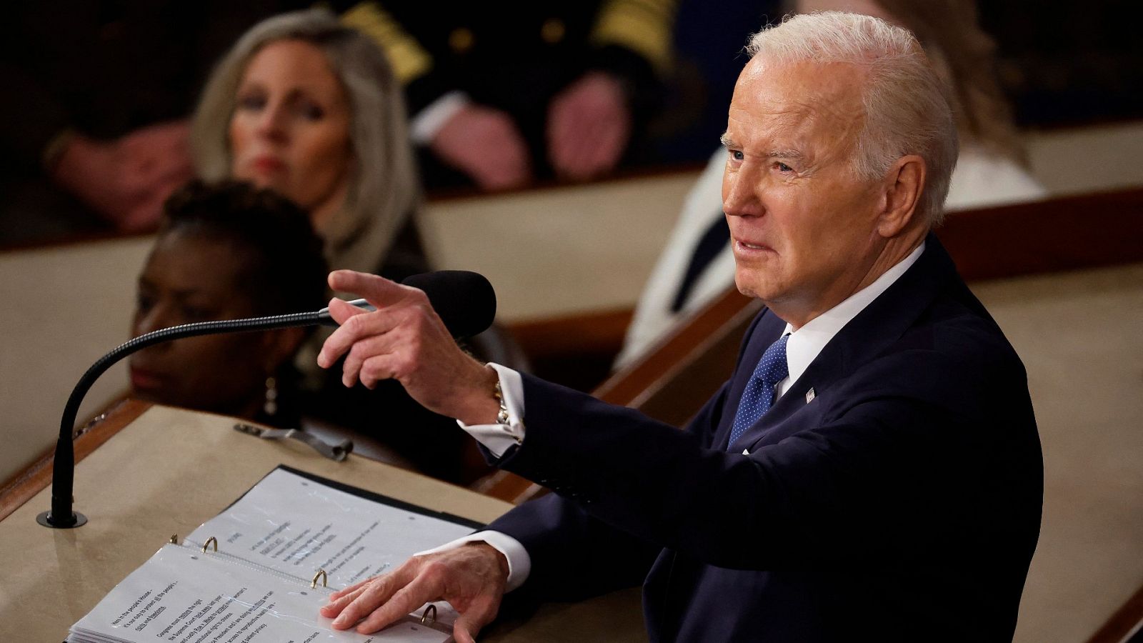 Biden pide más impuestos a los ricos ante el Congreso de EE.UU.