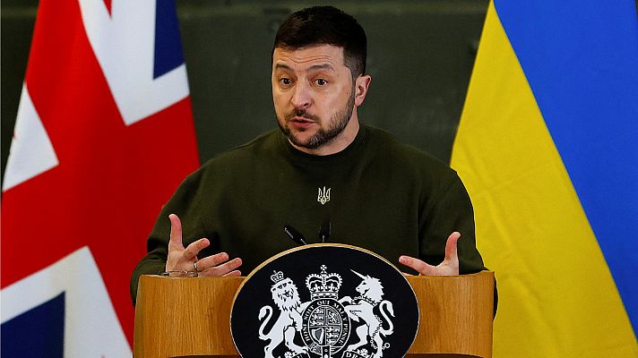 Telediario 2 - Zelenski pide más armas en su visita sorpresa a Reino Unido
