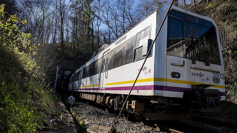 Transportes retrasa la llegada de los trenes de Cercanías a Cantabria y Asturias a 2026 tras el error en sus medidas