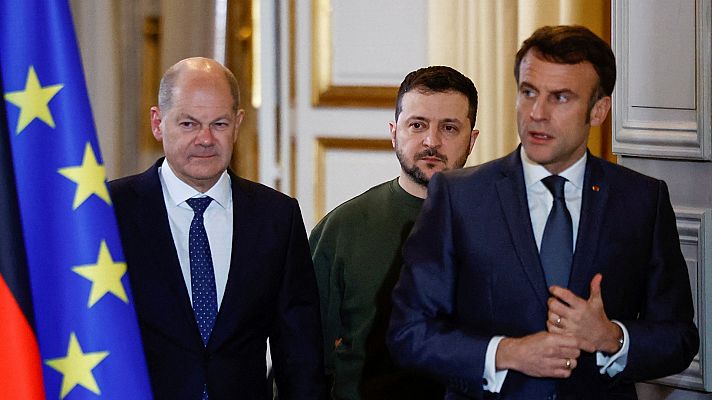 Zelenski pide a Francia y a Alemania aviones de combate y armamento pesado en su visita a París