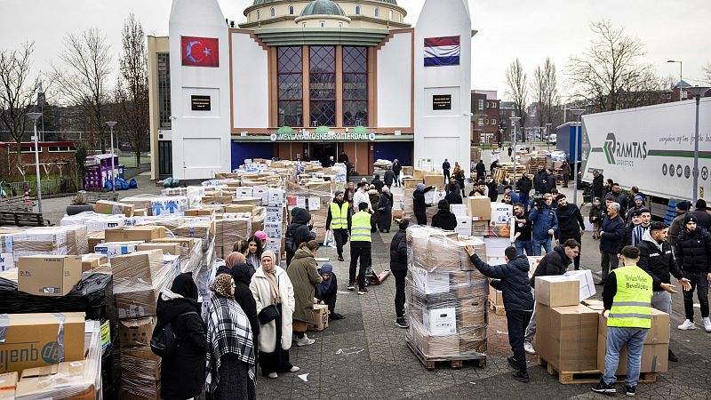 España se vuelca con la ayuda humanitaria a Turquía