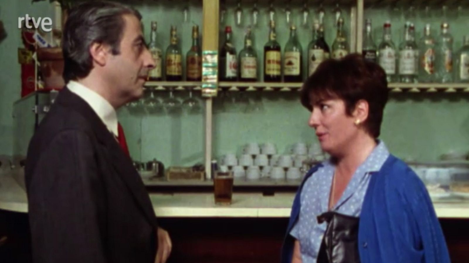 Escalera exterior, escalera interior - Asegurada de incendios - Escalera exterior, escalera interior | Ver