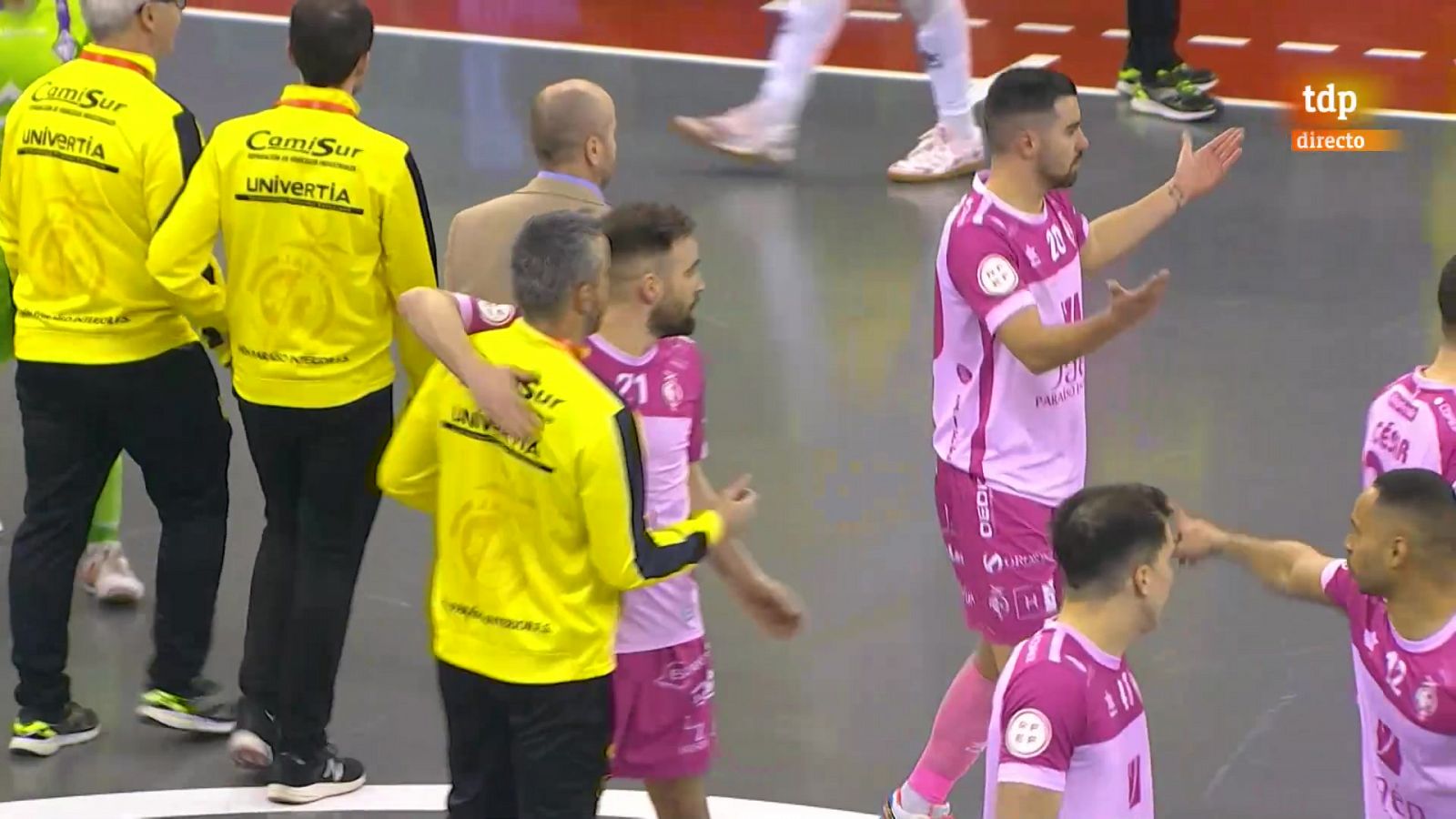 Futsal | Jaén gana en los penaltis (y lo celebró antes de tiempo)