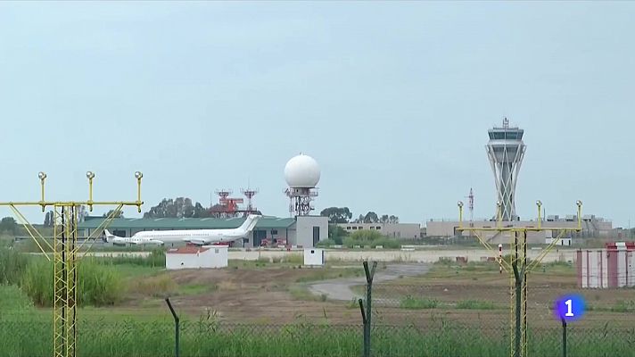 Proposen ampliar el Prat amb una nova pista al mar