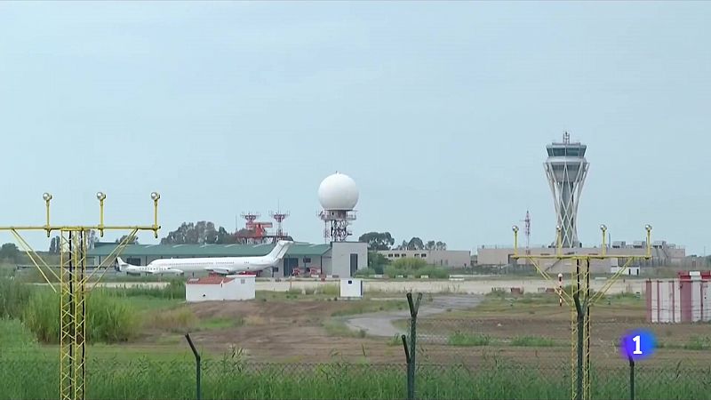 Proposen ampliar l'aeroport amb una nova pista al mar