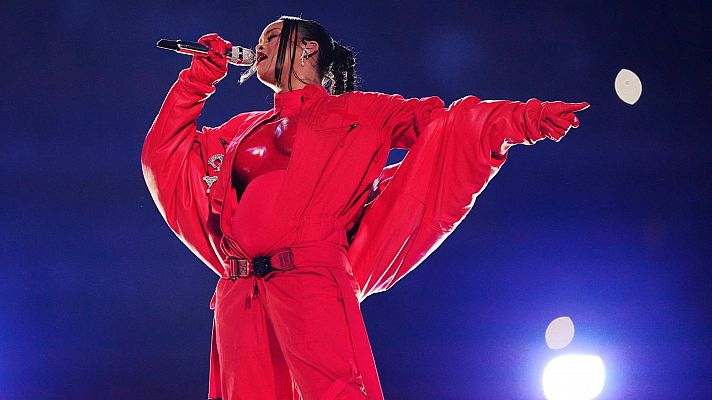 Rihanna triunfa en la Super Bowl