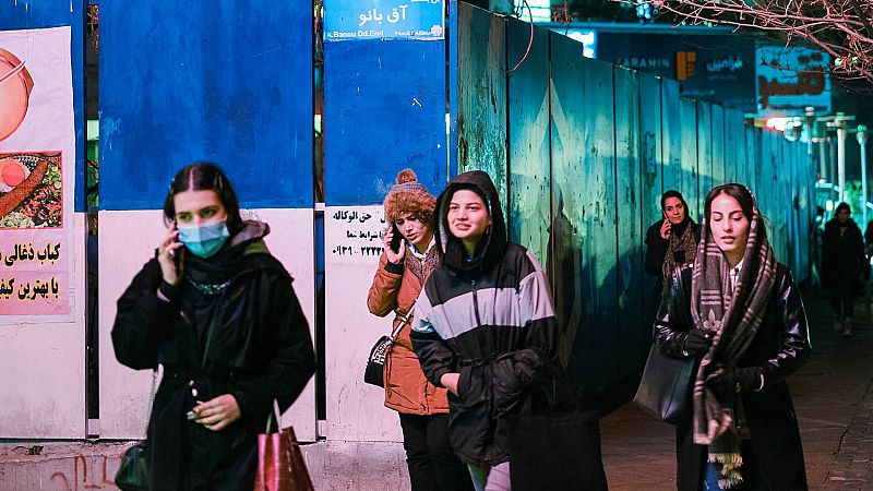 El desafío de bailar para las mujeres iranís