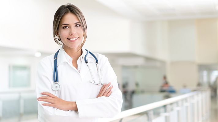 Telediario 1 - Patricia y Mikel, las mejores notas del examen MIR