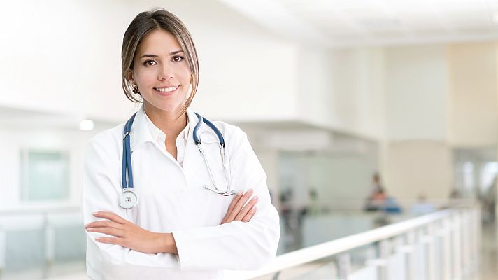 Telediario 1 - Patricia y Mikel, las mejores notas del examen MIR