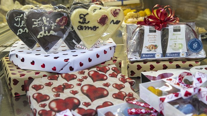 Telediario 1 - San Valentín, una fecha marcada en rojo para los comercios y sortear el peor mes de ventas