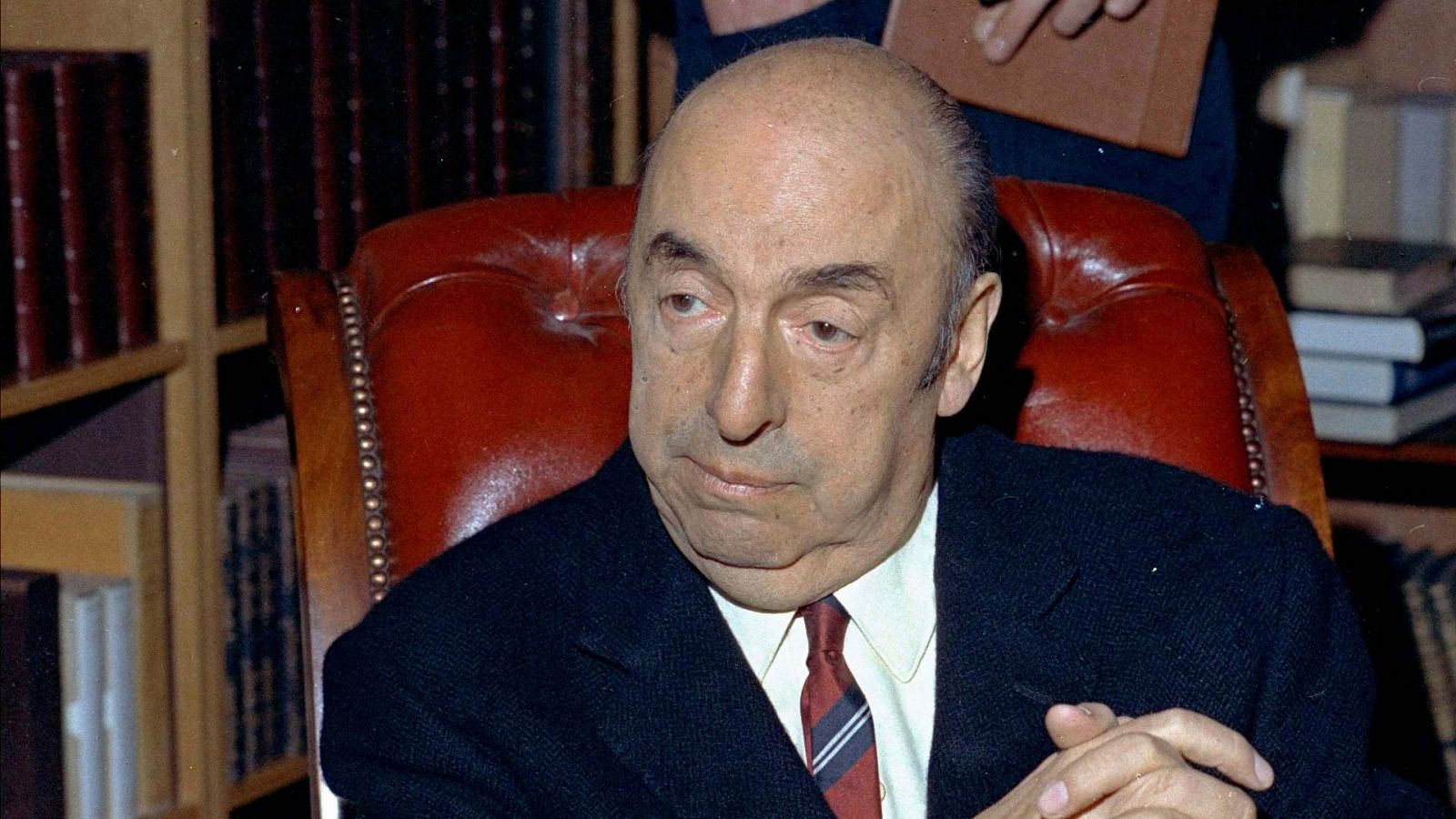 Telediario 1: Neruda murió envenenado, según su familia | RTVE Play