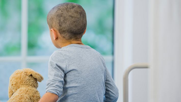 Un tratamiento para adultos salva a un niño de un grave tumor cerebral