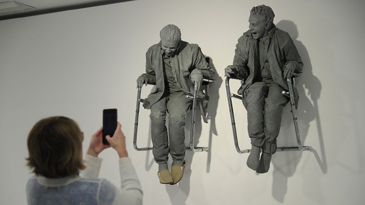 Telediario 2 - El universo Juan Muñoz, una exposición sobre la incomunicación