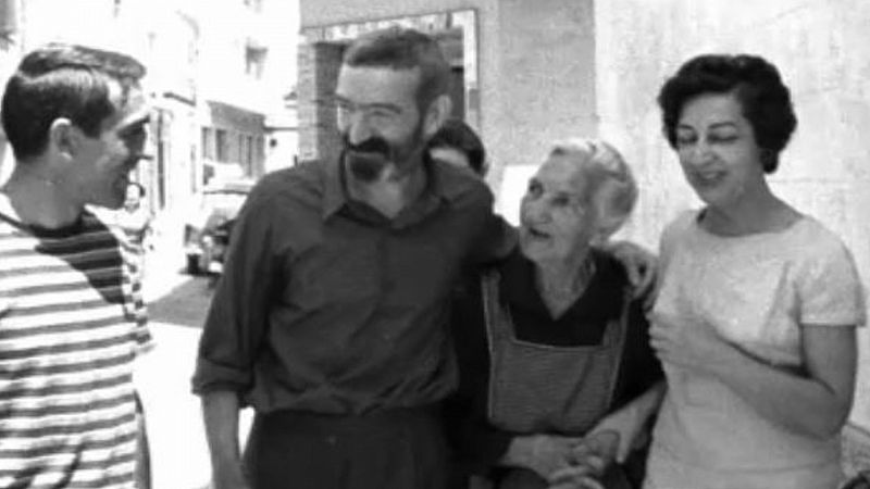 Arxiu TVE Catalunya - Vicenç Ferrer visita la seva família