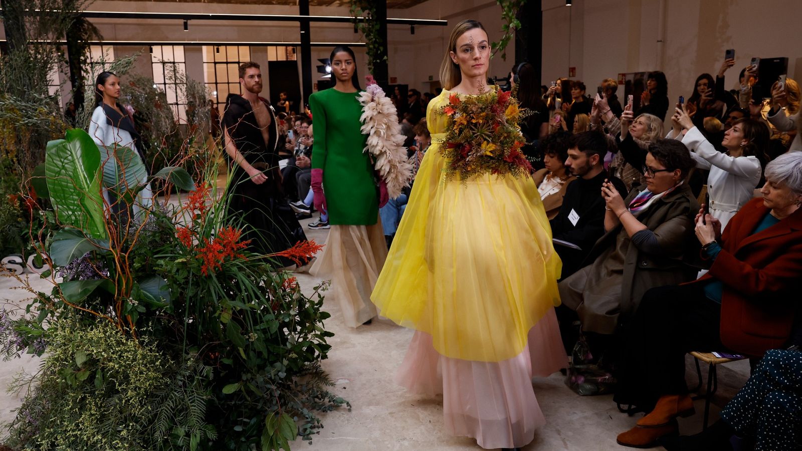 María Lafuente, Viriato y Ángel Schlesser abren la Semana de la Moda de Madrid | Ver