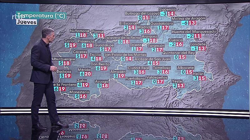 Levante fuerte en el Estrecho y Alborán, y viento del norte con rachas muy fuertes en las Canarias más occidentales - ver ahora