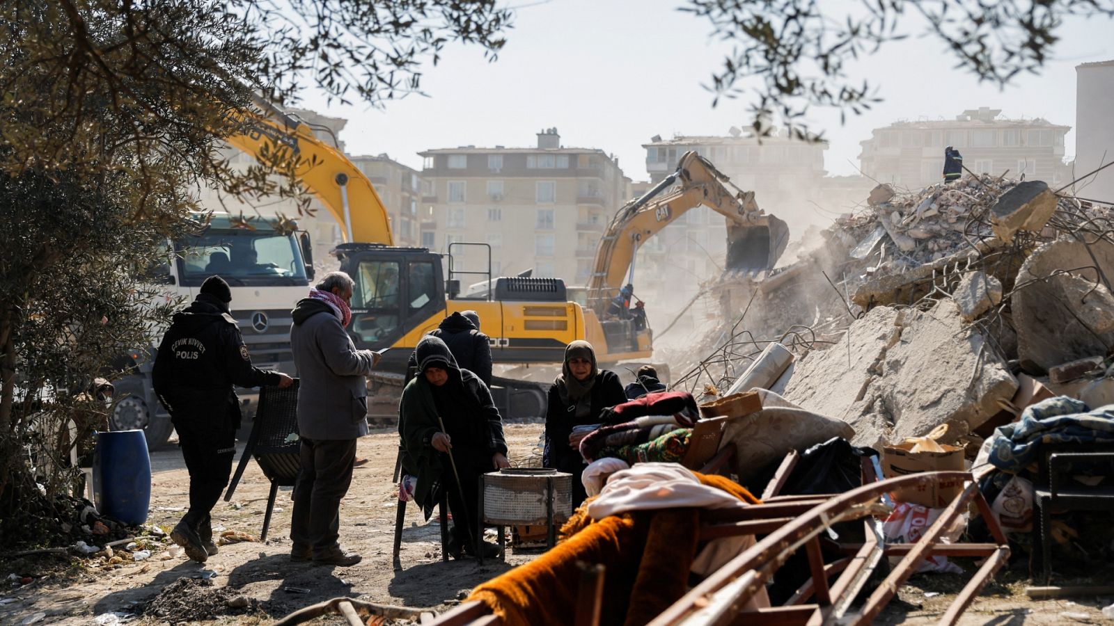 Hallada con vida una joven de 17 años en Turquía más de 10 días después del terremoto - Ver ahora