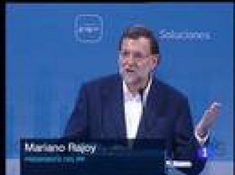Rajoy tacha de "demagogo" a Zapatero por la propuesta de reforma del sistema de pensiones