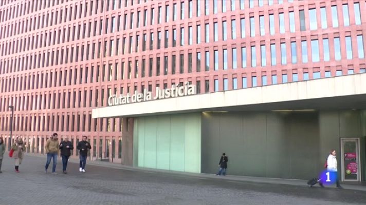 L'Informatiu - La vaga de lletrats paralitza 2.500 judicis a Catalunya