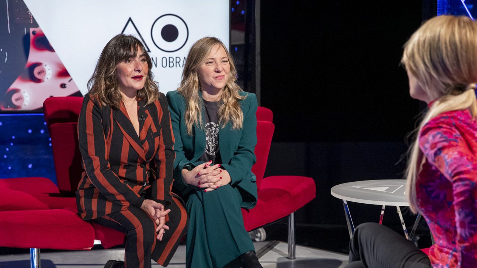 Atención Obras - Candela Peña y Pilar Castro - ver ahora