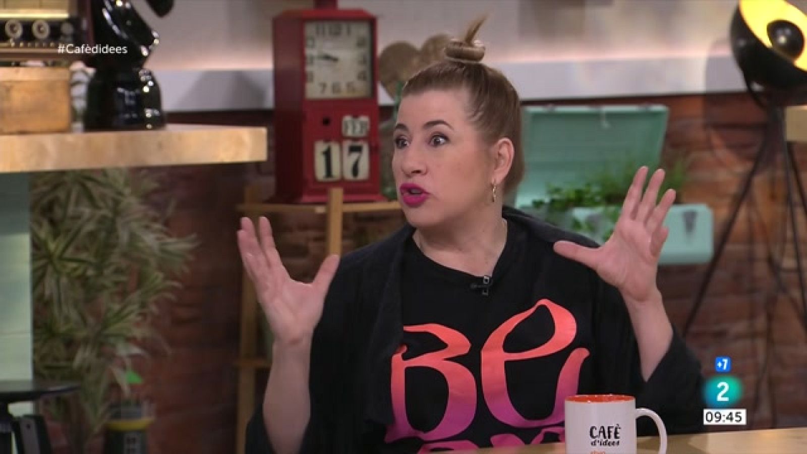 Pepa Charro: l'artista que s'amaga darrere La Terremoto de Alcorcón