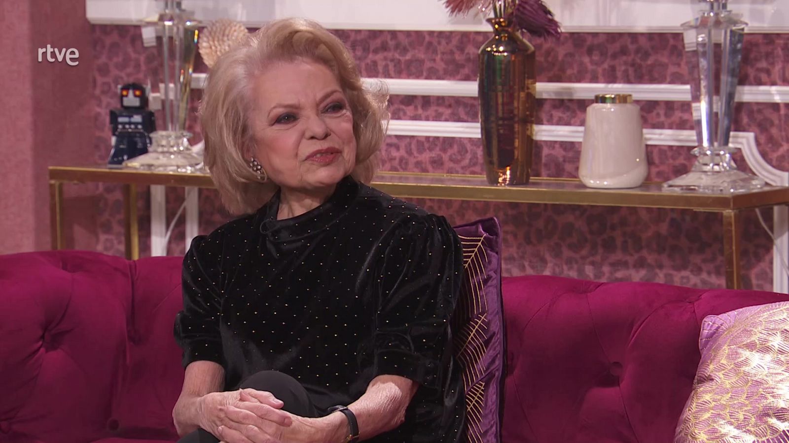 Cine de barrio - Donde hay patrón... (presentación) - ver ahora