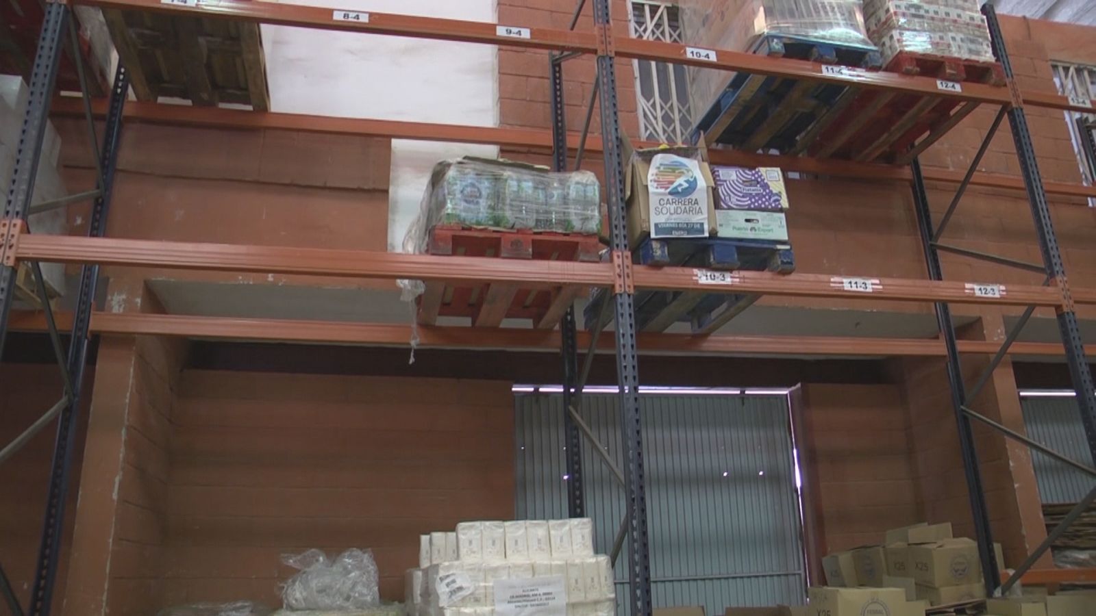 Sin aceite ni leche en el Banco de Alimentos de Alicante