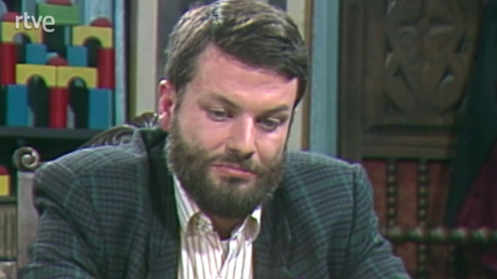 El avispero - 10/4/1989 - Programas y Concursos en el Archivo de RTVE | Ver