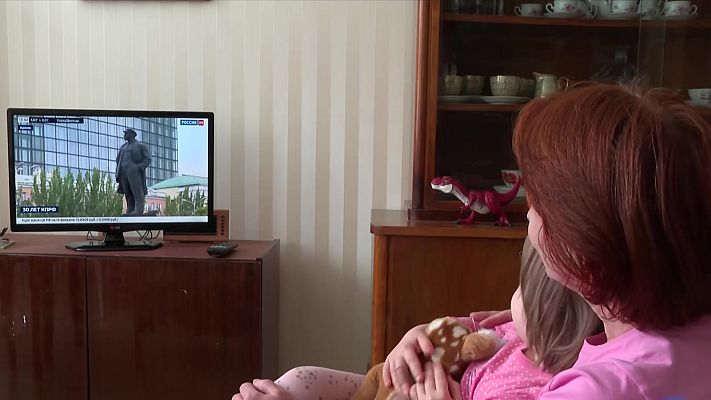 Telediario 1 - La información como arma de guerra en Rusia