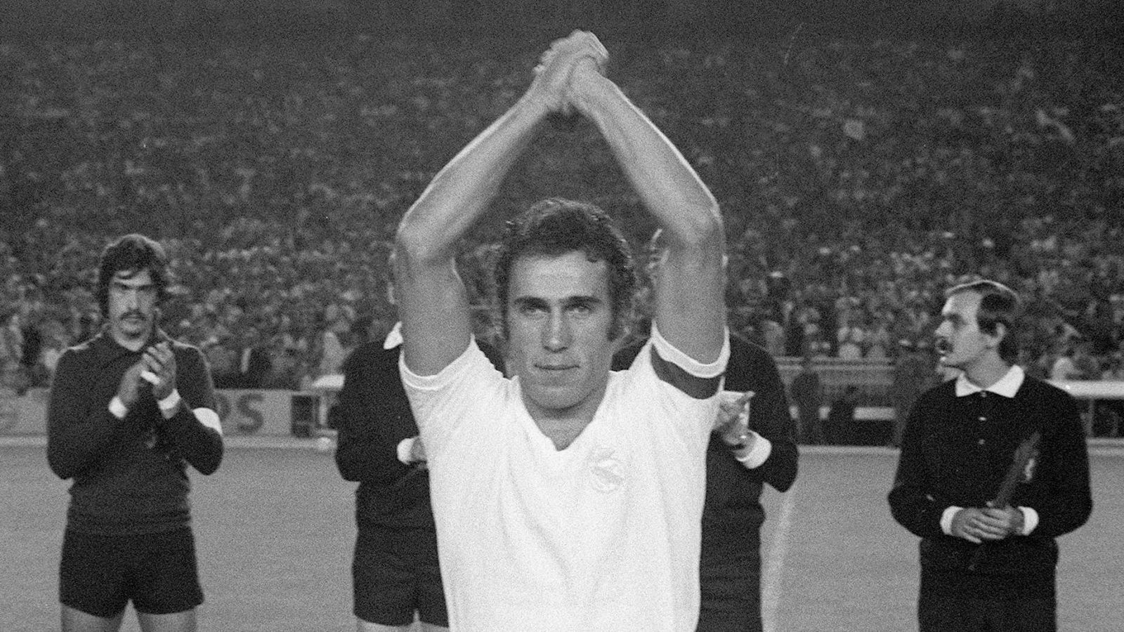 Así fue el homenaje a Amancio Amaro cuando aún estaba en activo