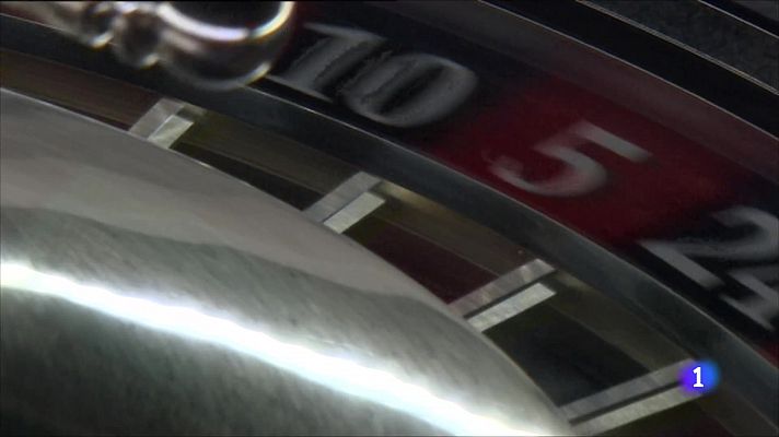 Telediario 1 - Detenida una banda que había estafado más de 500 mil euros manipùlando ruletas en salones de juegos