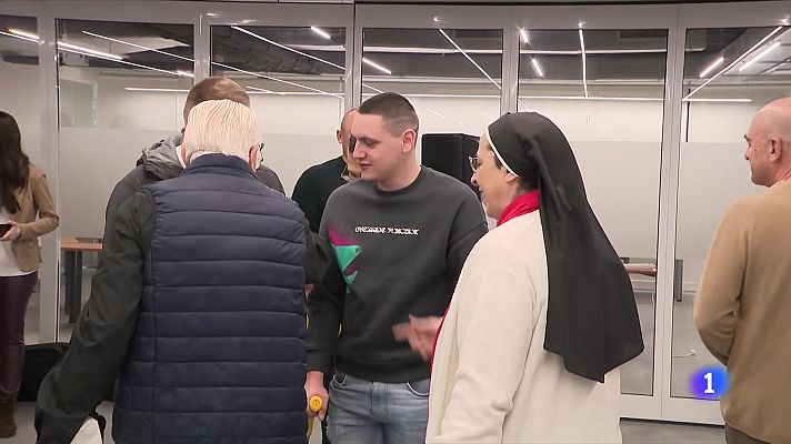 L'Informatiu - Sor Lucía Caram i el Padre Ángel posaran en marxa un hospital de campanya a Kíiv