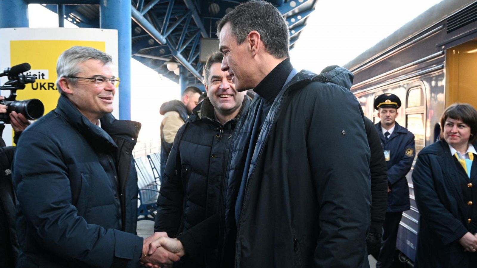 Sánchez visita Ucrania, los escenarios de la guerra a 24 horas del primer año de la invasión rusa - Ver ahora