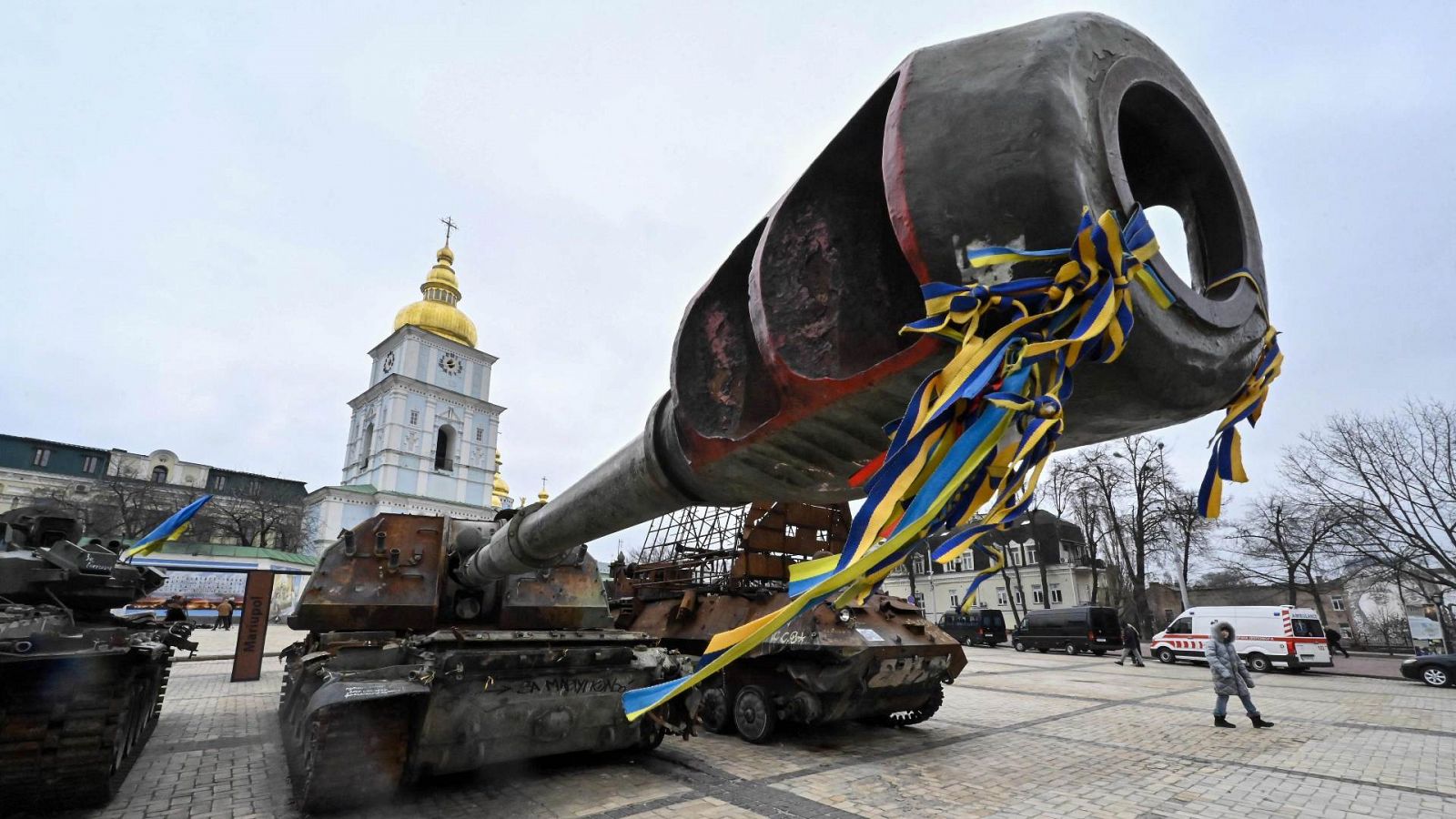 Kiev homenajea a las fuerzas armadas