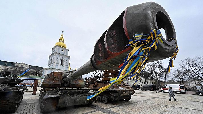 Kiev homenajea a las fuerzas armadas y a las personas caídas en combate