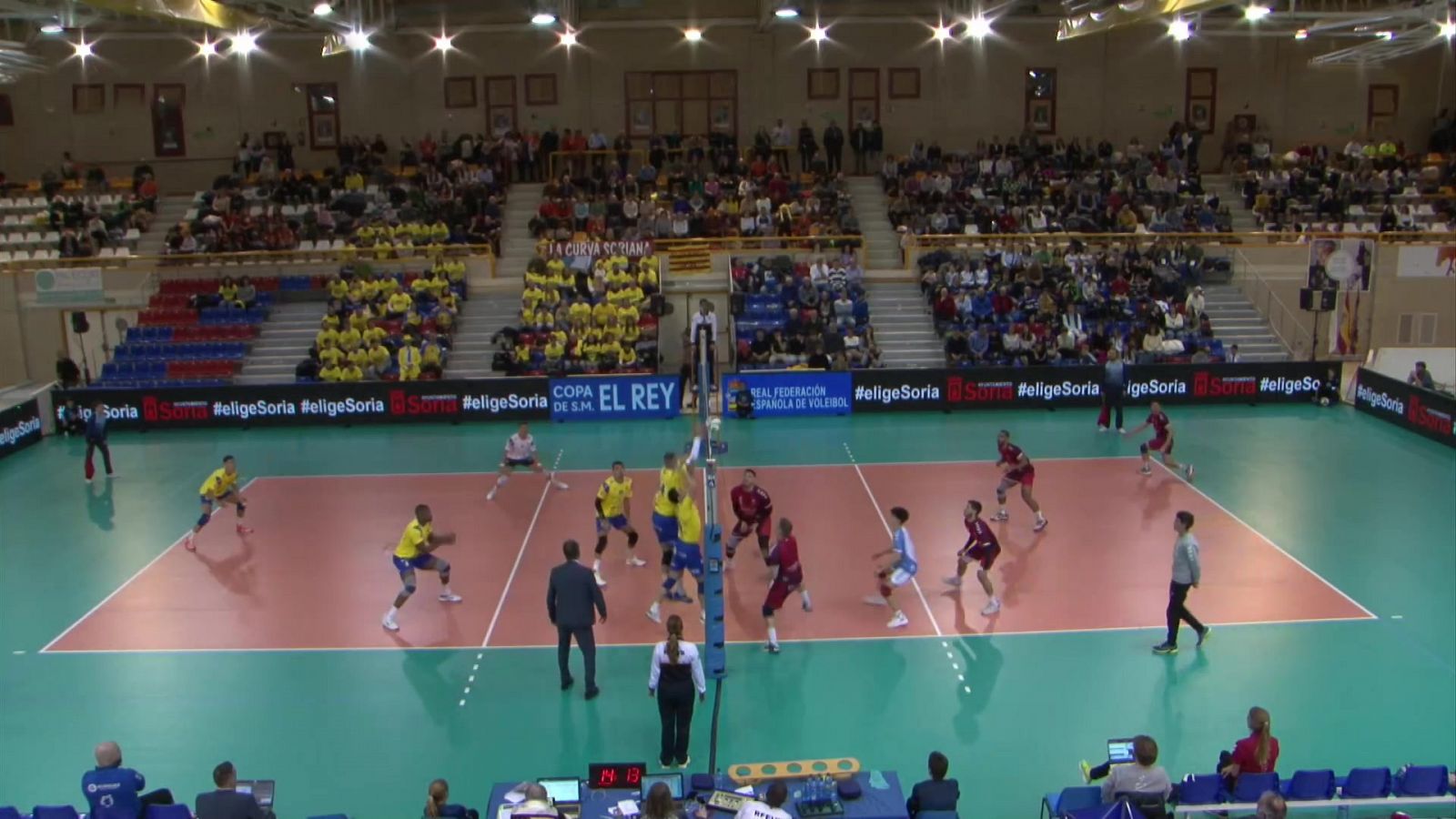 Voleibol - Copa del Rey. 1/4 final: CV Guaguas - Arenal Emevé - RTVE Play