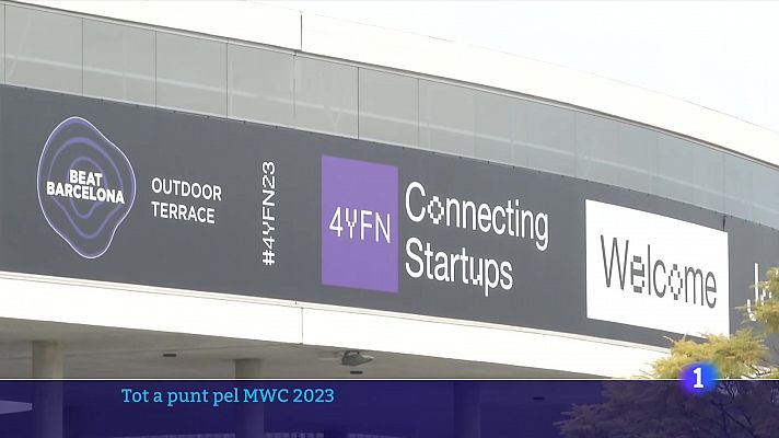 L'Informatiu - Arriben a Barcelona els primers assistents al Mobile