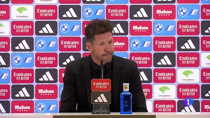 Simeone, molesto con el arbitraje del derbi: "Una vez más, no tenemos a favor estas jugadas"