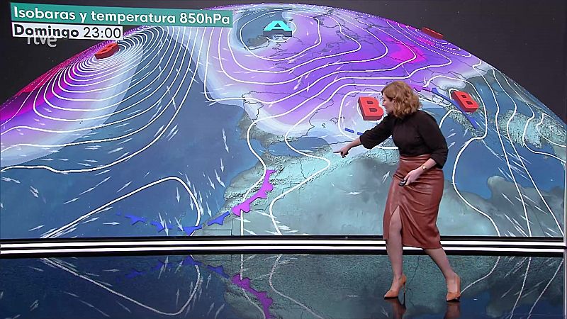 Precipitaciones localmente fuertes en el entorno del Estrecho. Intervalos de poniente fuerte en el entorno de Alborán. - ver ahora