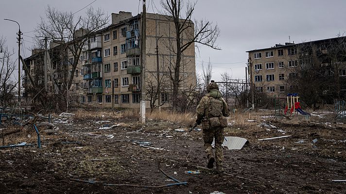 La falta de armas y munición en el frente condiciona los avances en Ucrania